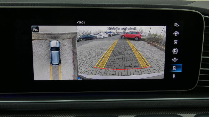 Volvo XC40 B3 PLUS DARK DCT na operativní leasing