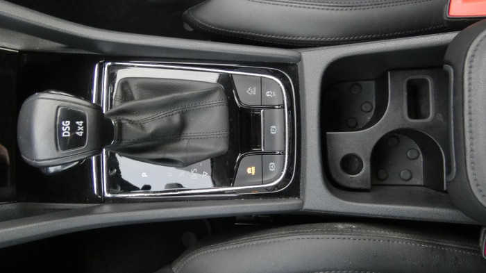 Škoda Kodiaq 2,0 TDI L&K DSG 4x4 na operativní leasing