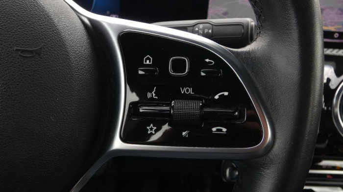 Mercedes-Benz Třídy A 180d na operativní leasing