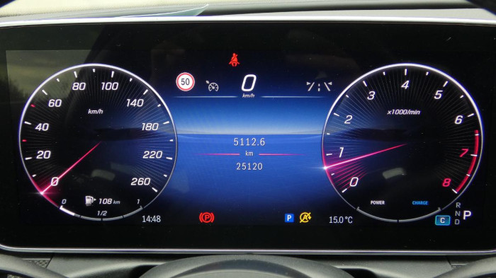 Mercedes-Benz Třídy C Sedan 300 4MATIC na operativní leasing
