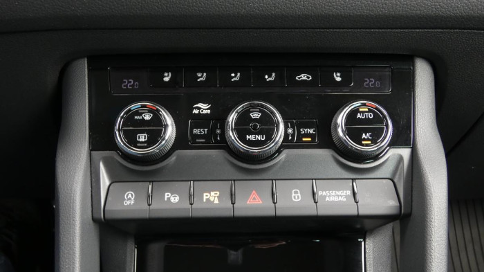 Škoda Kodiaq 2,0 TSI 140 kW L&K 4x4 DSG na operativní leasing