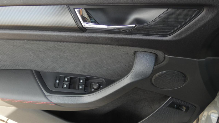 Škoda Kodiaq 2.0 TSI 180 kW RS Challenge 4x na operativní leasing