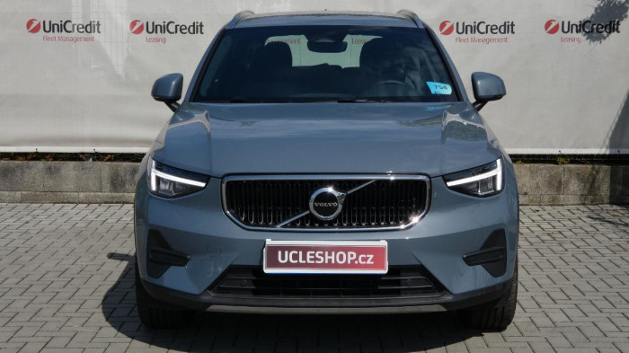 Volvo XC40 B3 mHEV Core aut. na operativní leasing