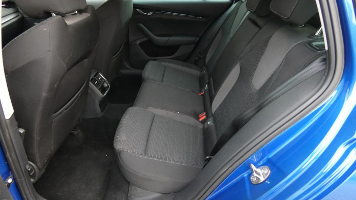 Škoda Octavia Combi 1.5 TSI 110kW DSG Ambiti na operativní leasing