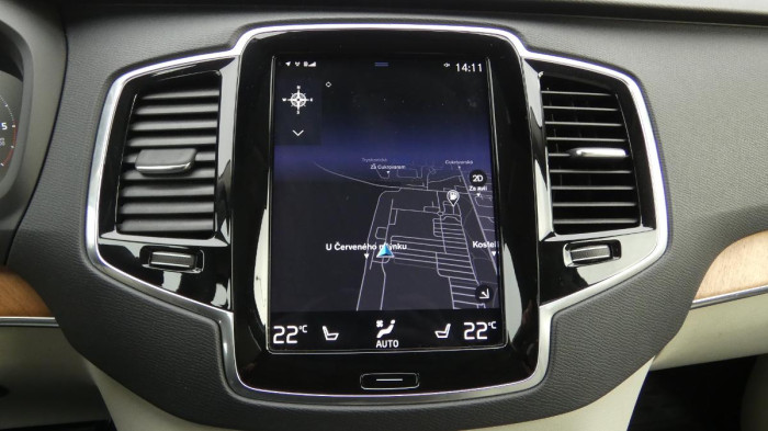 Volvo XC90 B5 AWD Momentum PRO 7 MÍST na operativní leasing