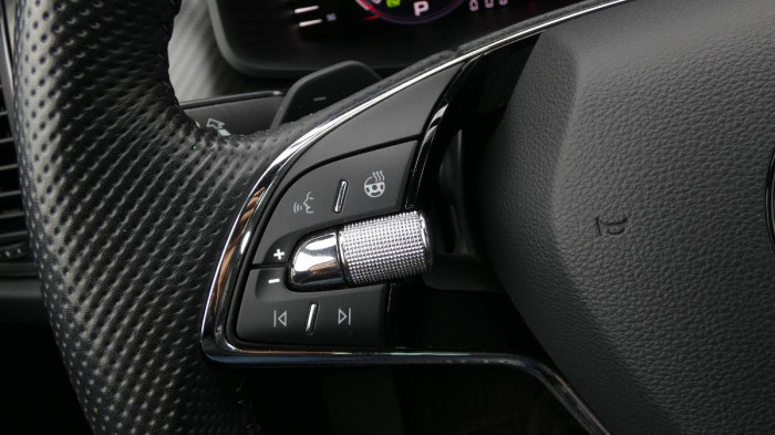Škoda Kodiaq 2,0 TSI Sportline DSG 4x4 na operativní leasing