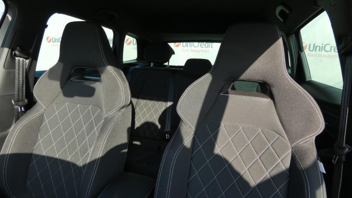 Škoda Karoq 2.0 TDI 110 kW Sportline 4x4 na operativní leasing