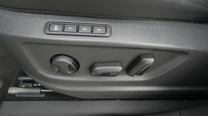 Škoda Kodiaq 2.0 TDI 110 kW L&K 4x4 DSG na operativní leasing