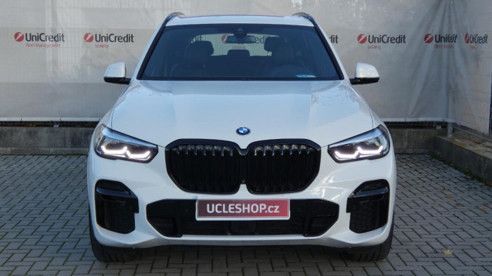 BMW X5 xDrive 40i M Sport na operativní leasing