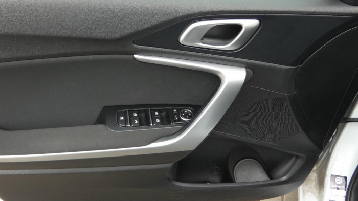 Kia Ceed 1.6 CRDi Exclusive SW na operativní leasing