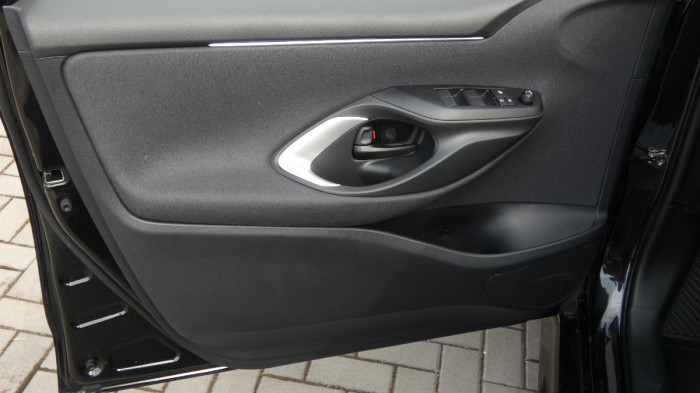 Mazda 2 1.5 Hybrid e-CVT Centre-line na operativní leasing