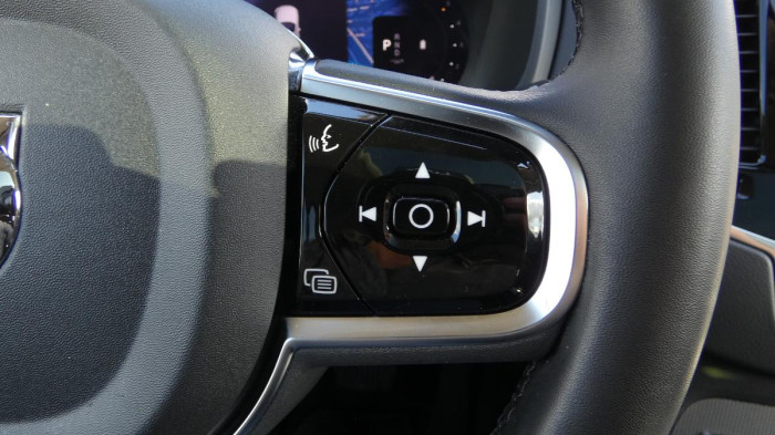 Volvo XC90 B5 AWD Plus Bright 7 míst na operativní leasing