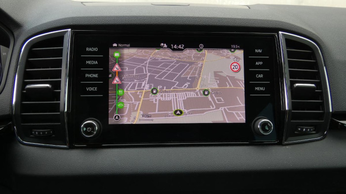 Škoda Karoq 1,5 TSI Style DSG na operativní leasing