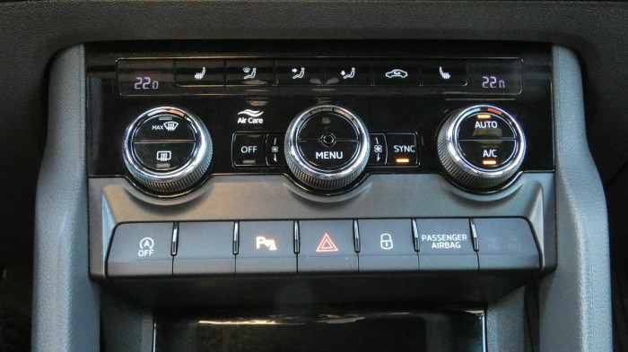 Škoda Karoq 2.0 TDI 110 kW Sportline 4x4 na operativní leasing