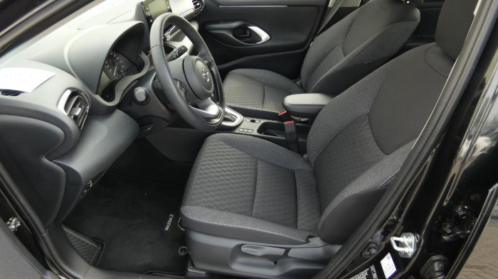 Mazda 2 1.5 Hybrid e-CVT Centre-line na operativní leasing