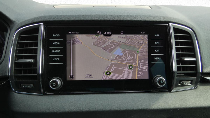 Škoda Karoq 1,5 TSI DSG Style na operativní leasing