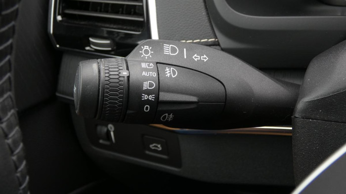 Volvo XC90 B6 AWD INSCRIPTION na operativní leasing