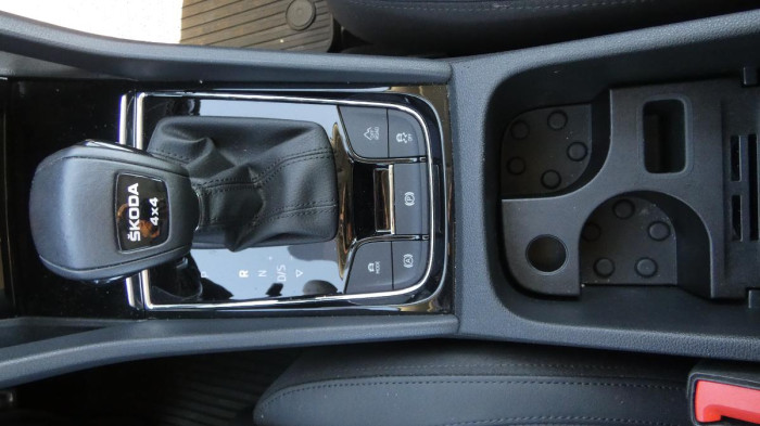 Škoda Kodiaq 2,0 TSI 140 kW L&K 4x4 DSG na operativní leasing