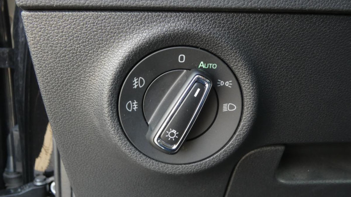 Škoda Karoq 1,5 TSI DSG Style na operativní leasing
