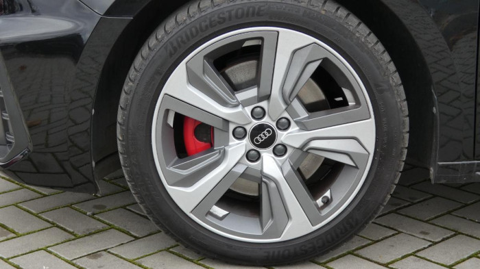 Audi A1 2.0 40 TFSI S line Sportback na operativní leasing