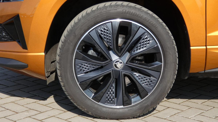 Škoda Karoq 1,5 TSI Sportline na operativní leasing