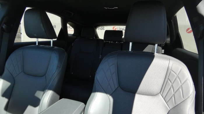 Lexus RX 350h 2.5 HEV 4x4 E-Four e-CVT Comfo na operativní leasing